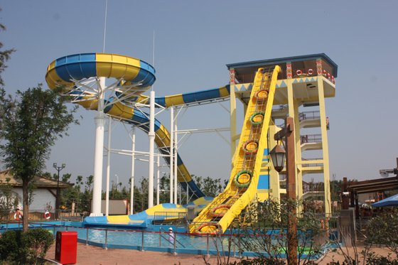 Exciting Holiday Resort Combination Spiral Water Slides for Swimming Pool